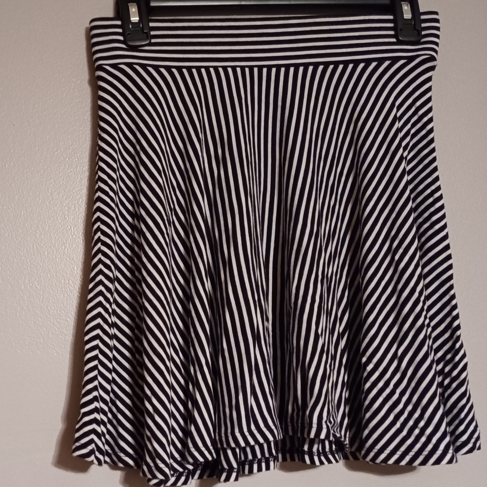 Stretchy skirt